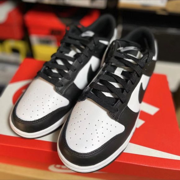black and white dunks low men